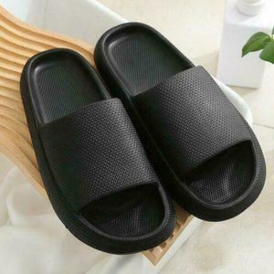 NEW PILLOW SLIDES Sandals Black Extra Soft Cloud Shoes Anti-Slip EU 40-4, US 7-8